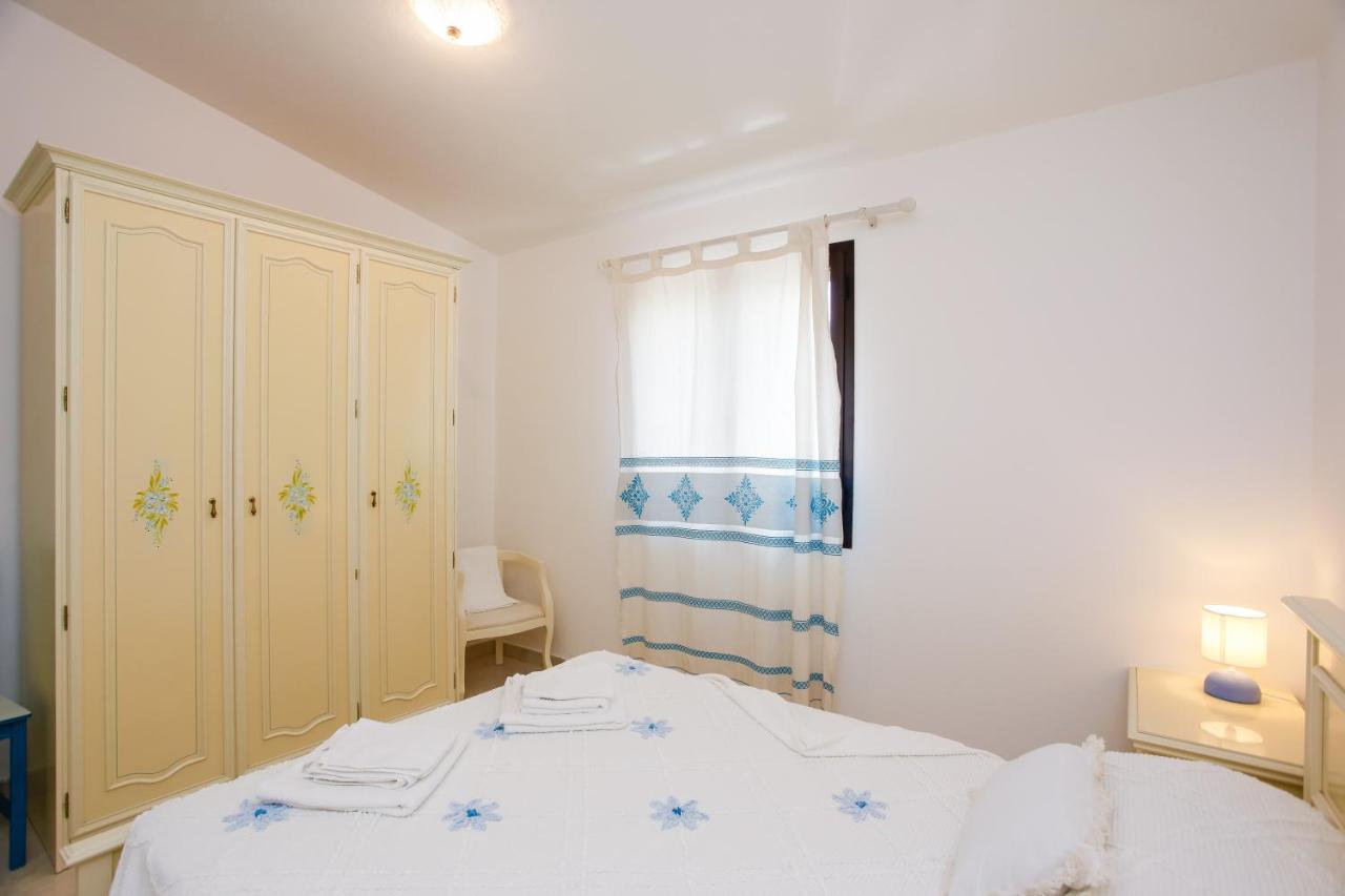Casa Vacanze Zefiro Орозеи Экстерьер фото