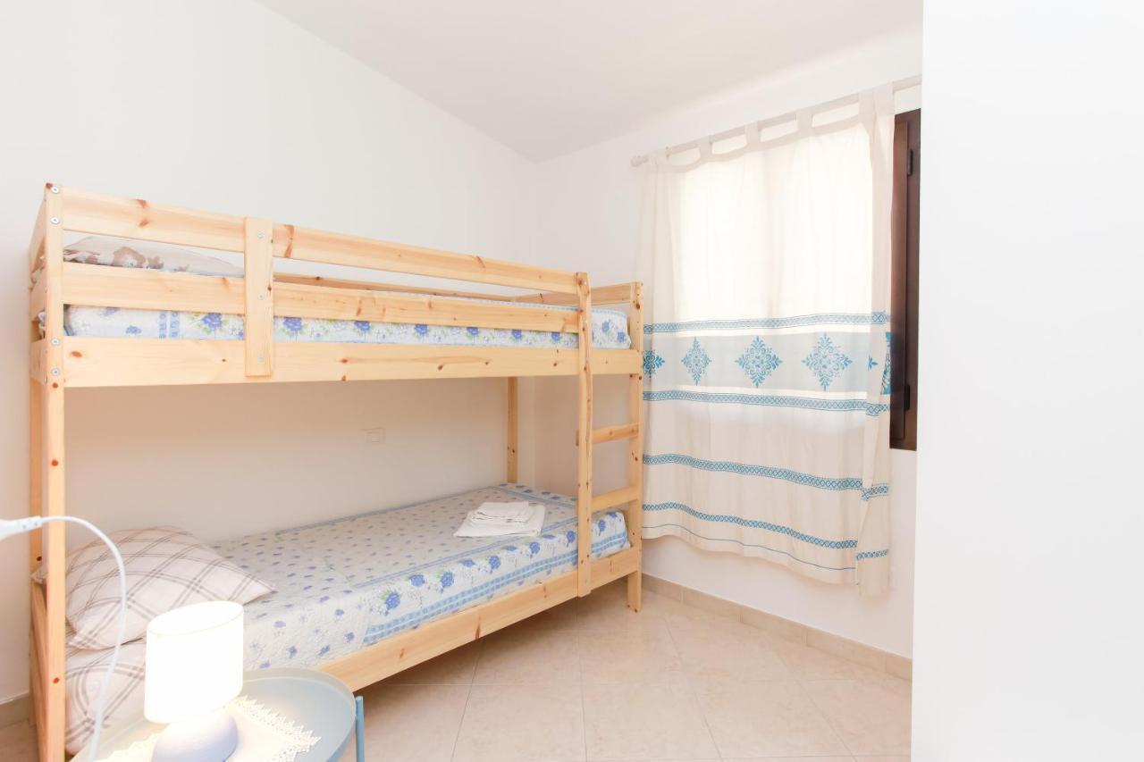 Casa Vacanze Zefiro Орозеи Экстерьер фото